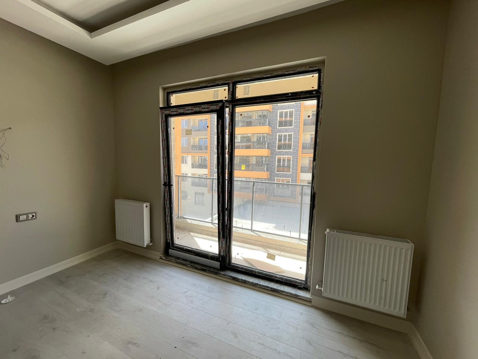 YILDIZKENT'TE BULVARDA SATILIK DAİRE